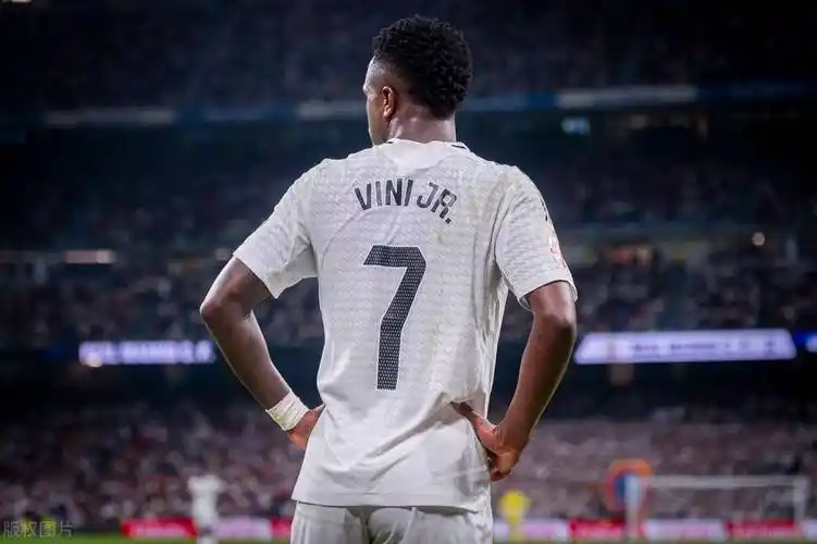 阵容薄弱背 阵容薄弱背