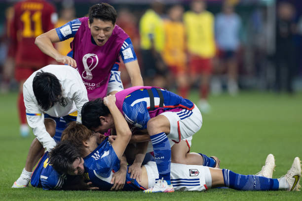 期间的全部 期间的全部