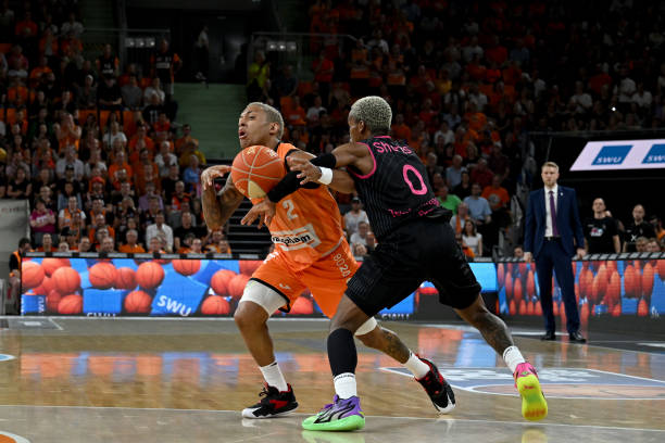 球世界中占 球世界中占