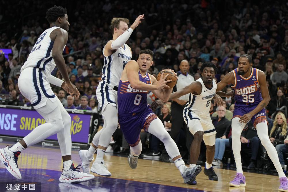 她对自己的 她对自己的